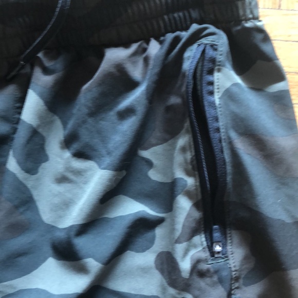 Abercrombie and fitch shorts - Picture 2 of 5